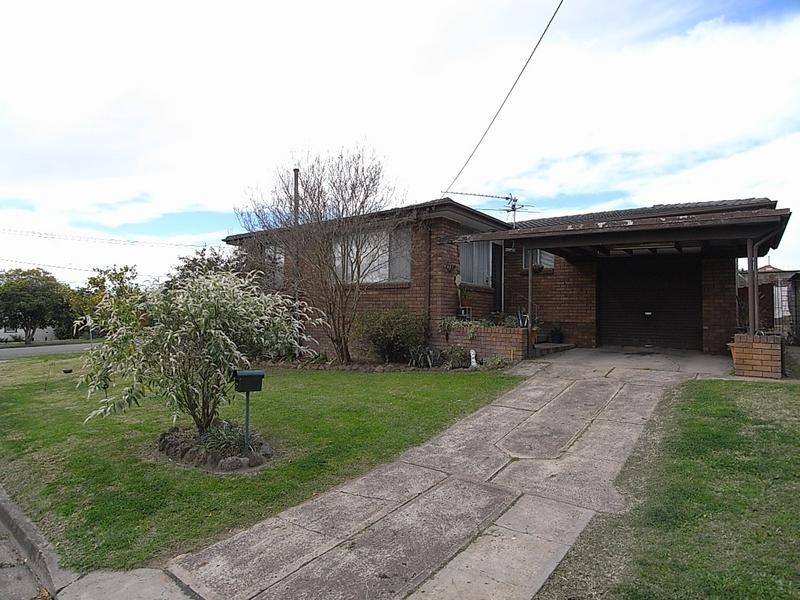2 Midanga Avenue, Muswellbrook NSW 2333