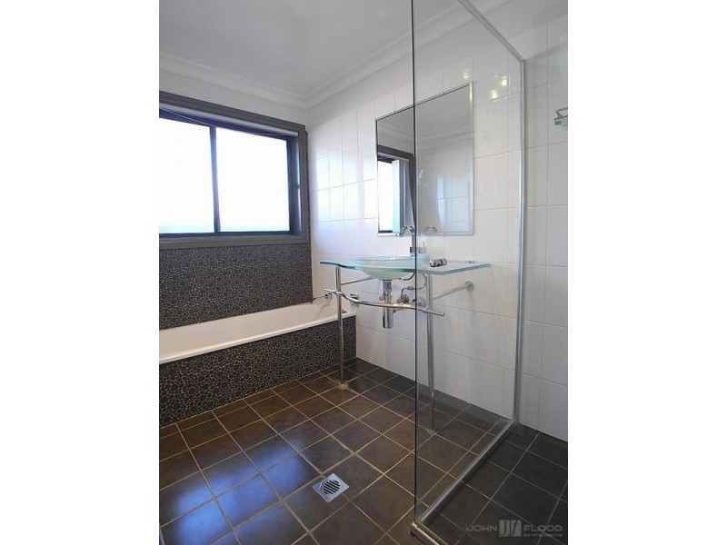 10 Wattle Street, Aberdeen NSW 2336