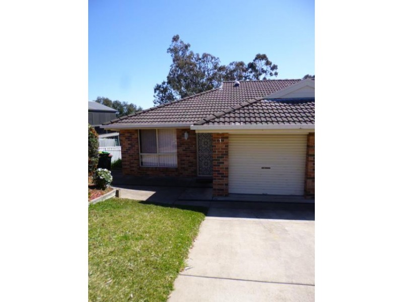 1/6 Hakea Drive, Muswellbrook NSW 2333