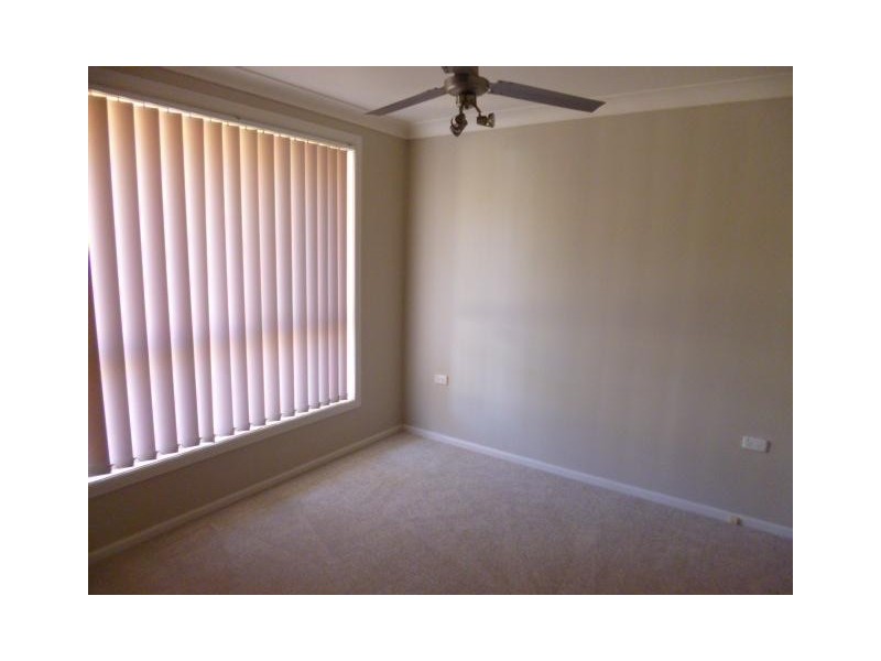 1/6 Hakea Drive, Muswellbrook NSW 2333