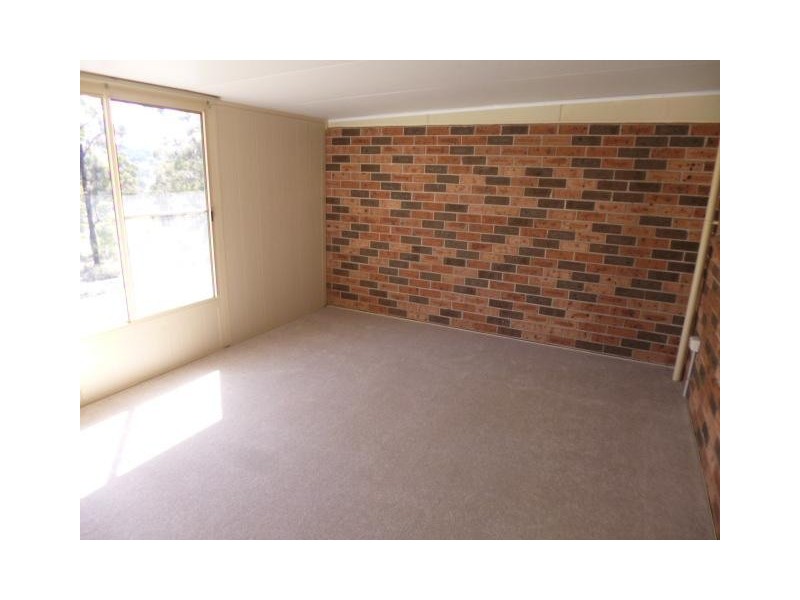 1/6 Hakea Drive, Muswellbrook NSW 2333