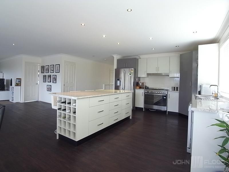 10 Lou Fisher Place, Muswellbrook NSW 2333