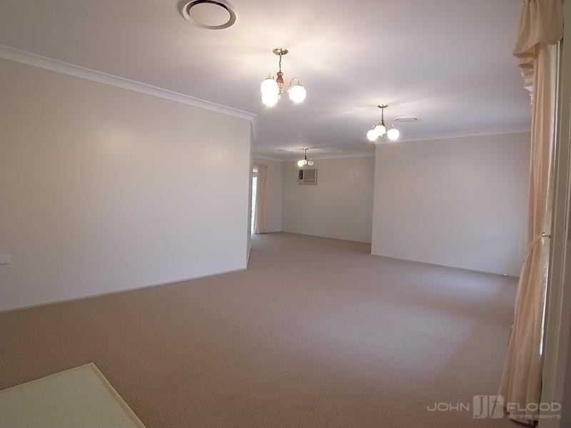 40 Claret Avenue, Muswellbrook NSW 2333