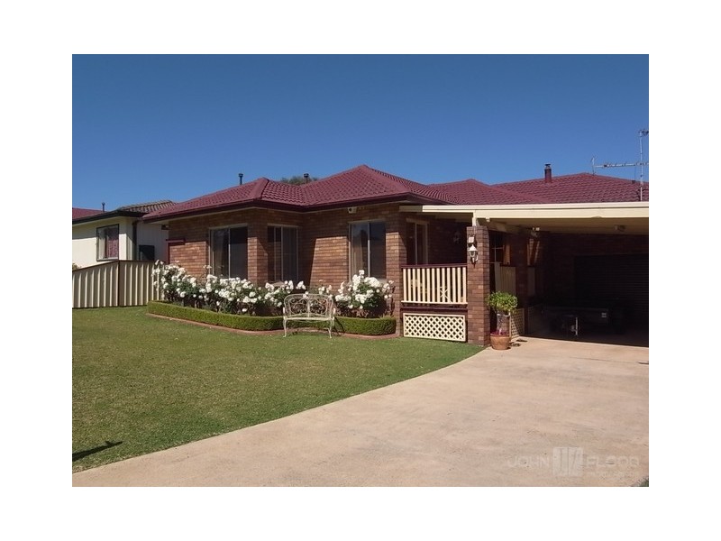 14 Ruth White Avenue, Muswellbrook NSW 2333