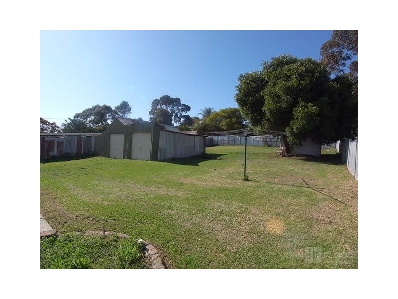 16 Mount Street, Aberdeen NSW 2336