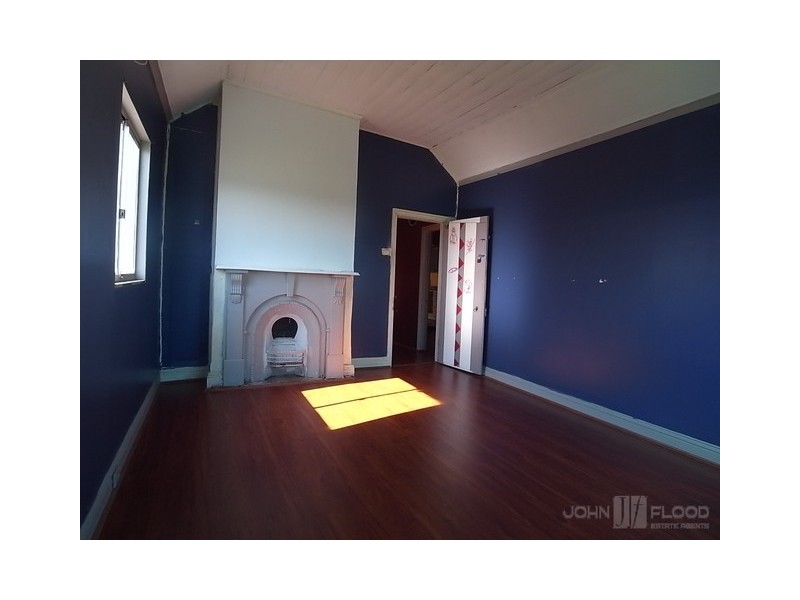 16 Mount Street, Aberdeen NSW 2336