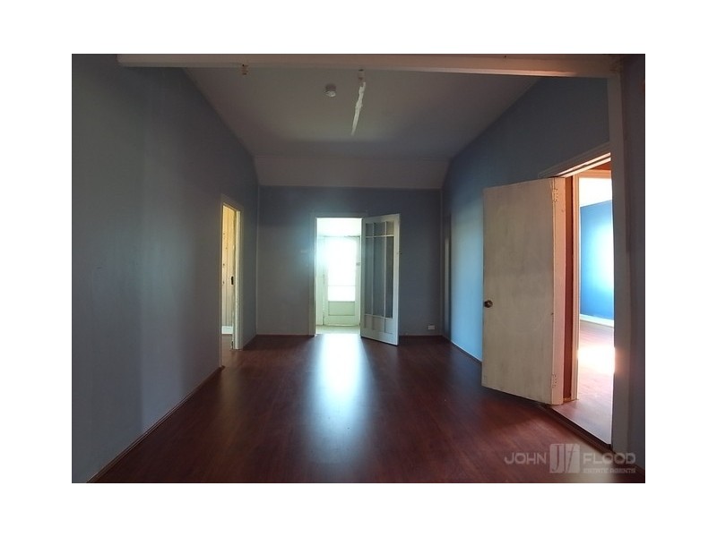 16 Mount Street, Aberdeen NSW 2336