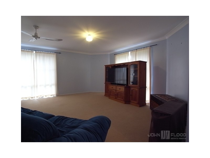 35 Mount Street, Aberdeen NSW 2336