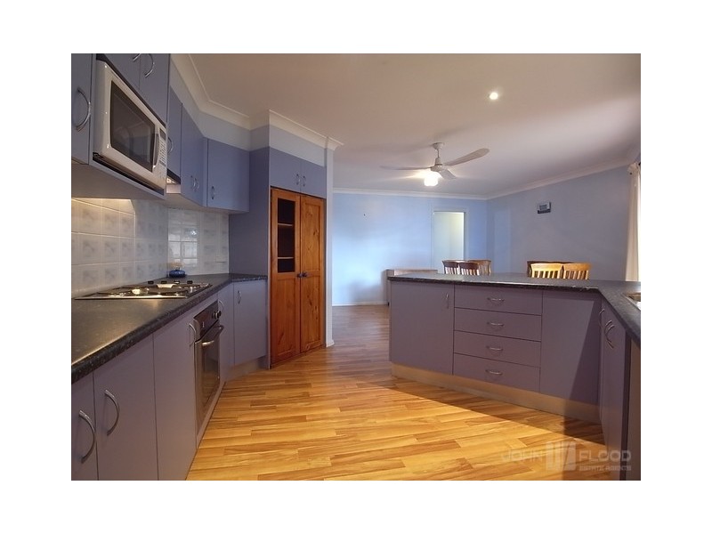 35 Mount Street, Aberdeen NSW 2336