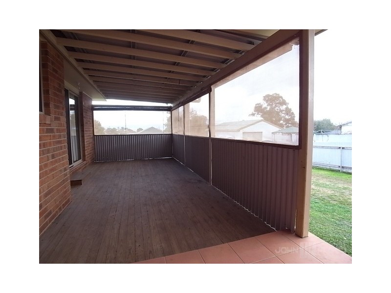 35 Mount Street, Aberdeen NSW 2336