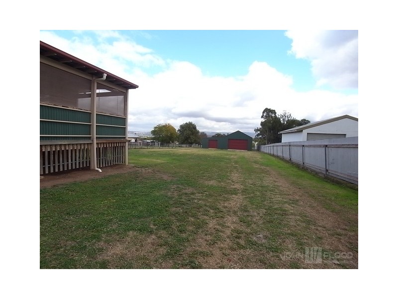 35 Mount Street, Aberdeen NSW 2336