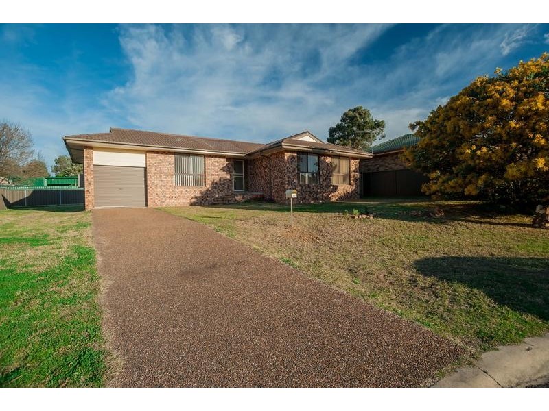 21 Peppermint Road, Muswellbrook NSW 2333