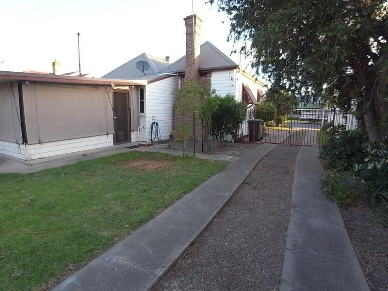 12 Skellatar Street, Muswellbrook NSW 2333