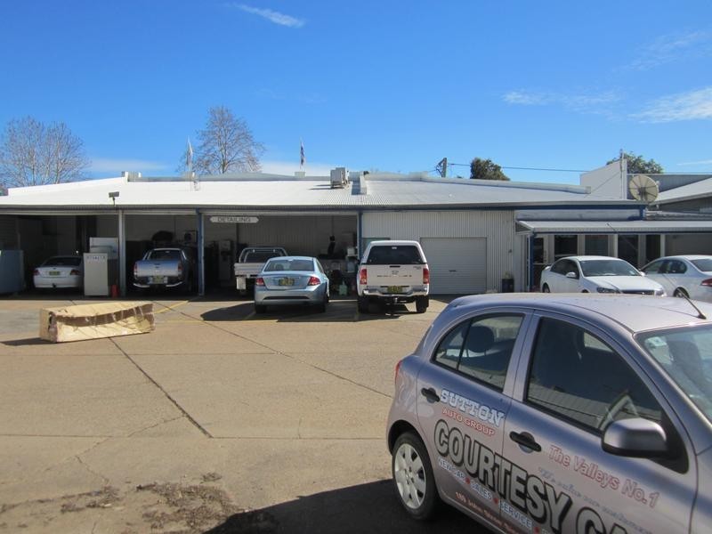 189-195 John Street, Singleton NSW 2330
