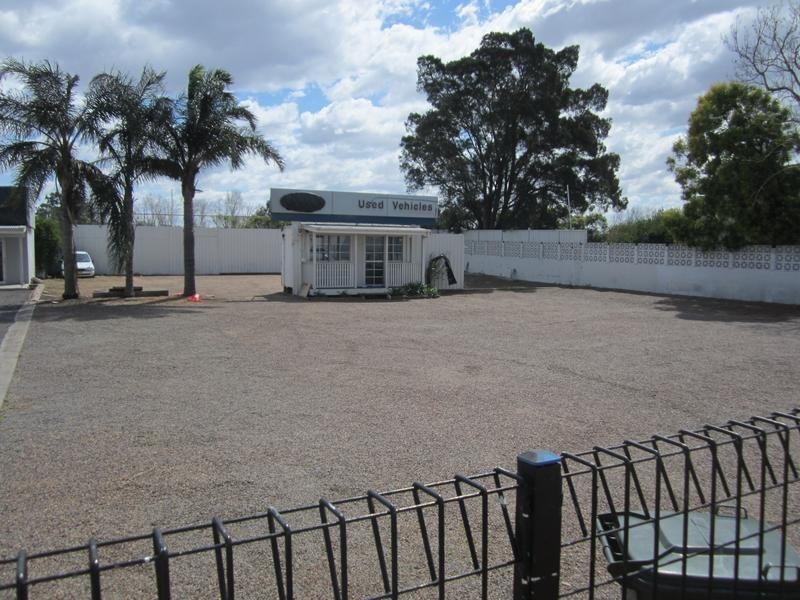 189-195 John Street, Singleton NSW 2330