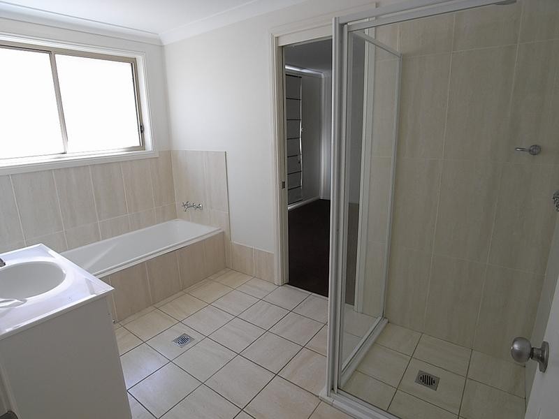 1/9 Lou Fisher Place, Muswellbrook NSW 2333