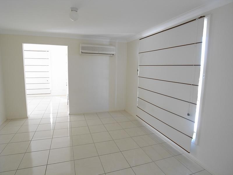 1/9 Lou Fisher Place, Muswellbrook NSW 2333