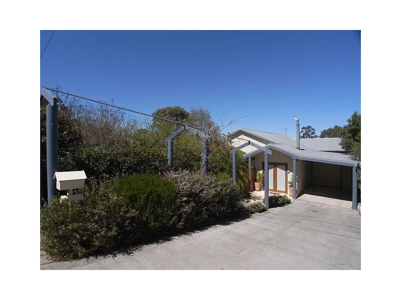 2 Hillview Ave, Muswellbrook NSW 2333