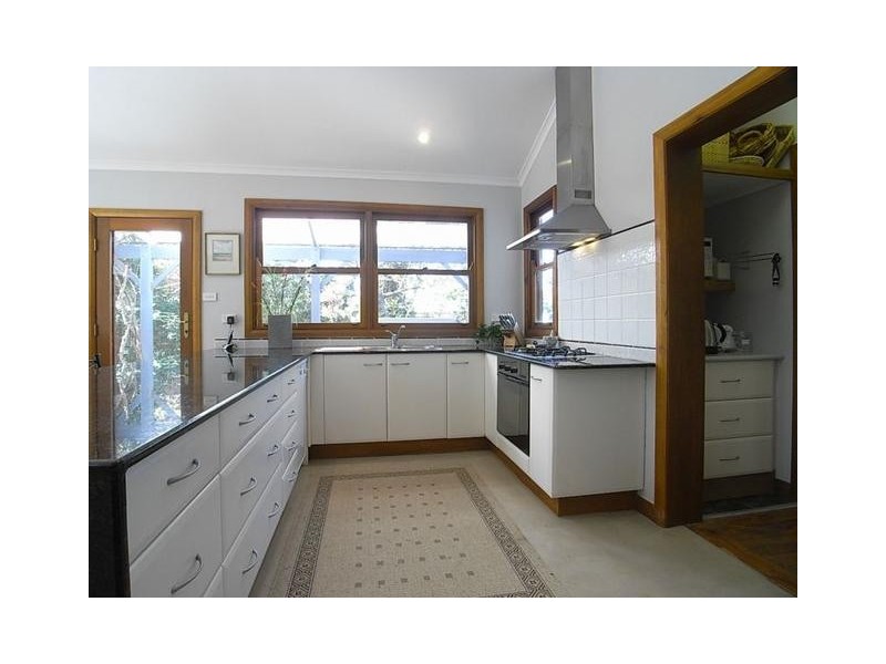 2 Hillview Ave, Muswellbrook NSW 2333