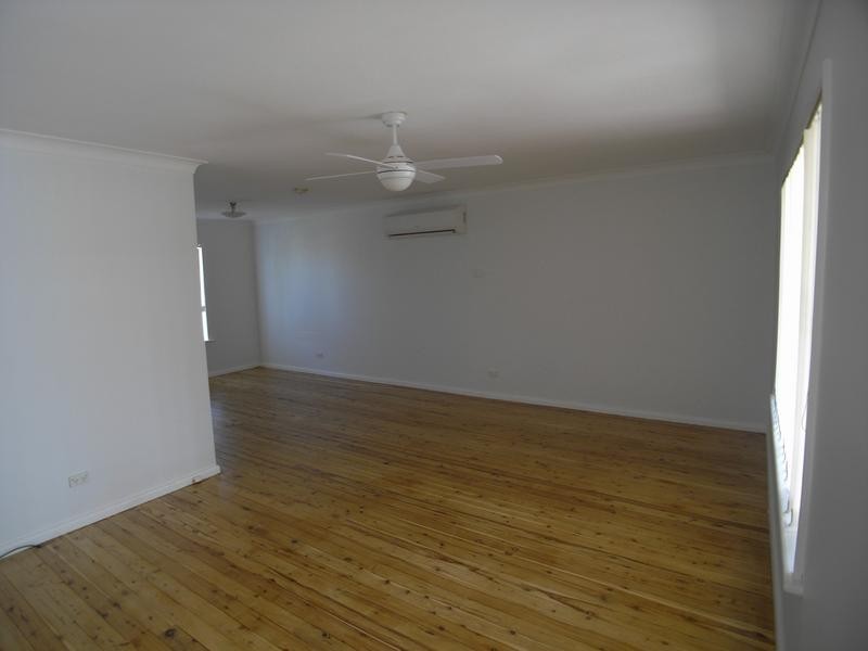 27 Adams Street, Muswellbrook NSW 2333