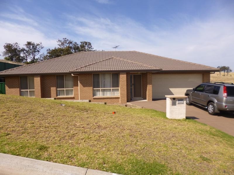 22 Chivers Cct, Muswellbrook NSW 2333