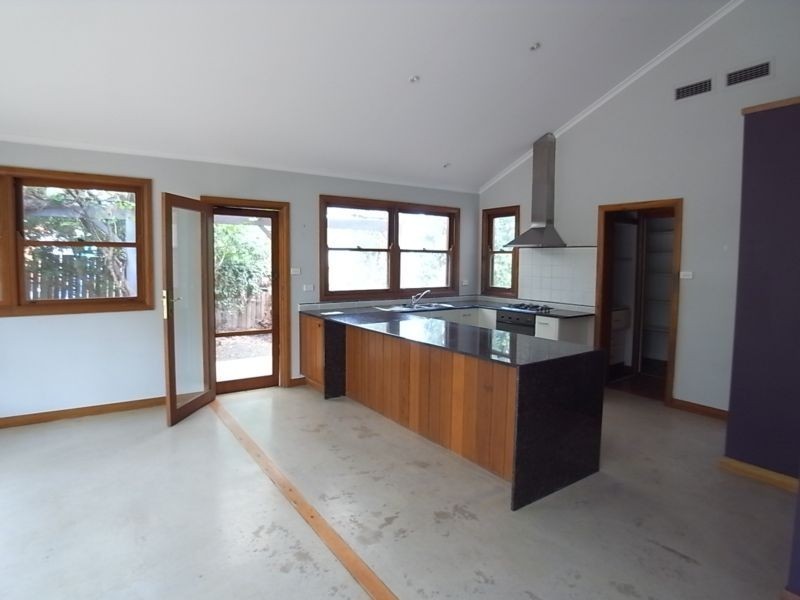 2 Hillview Avenue, Muswellbrook NSW 2333