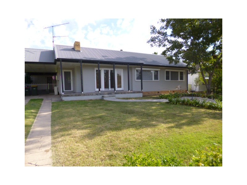 135 Maitland Str, Muswellbrook NSW 2333