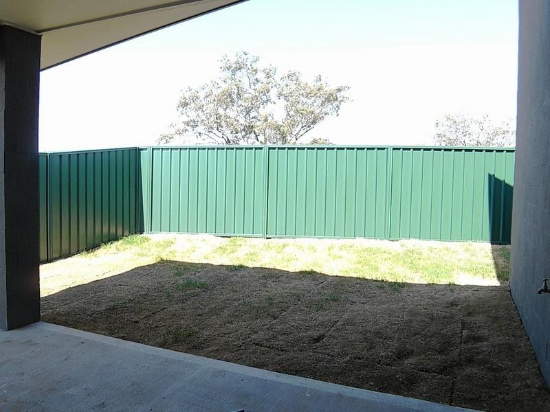 16a Chivers Cct, Muswellbrook NSW 2333