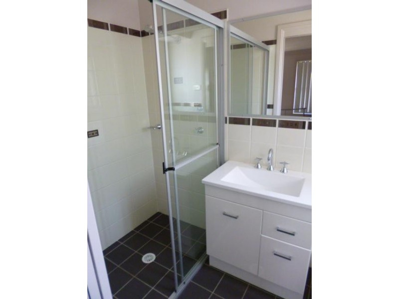 2/71 Osborne Avenue, Muswellbrook NSW 2333