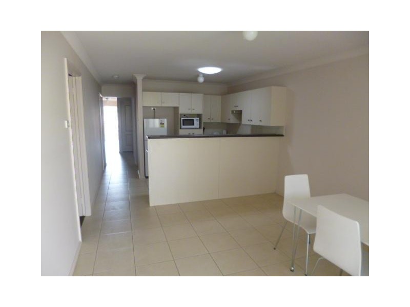 2/71 Osborne Avenue, Muswellbrook NSW 2333