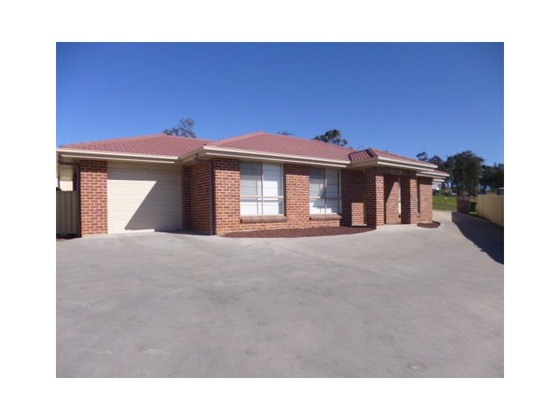 1/9 Lou Fisher Pl, Muswellbrook NSW 2333