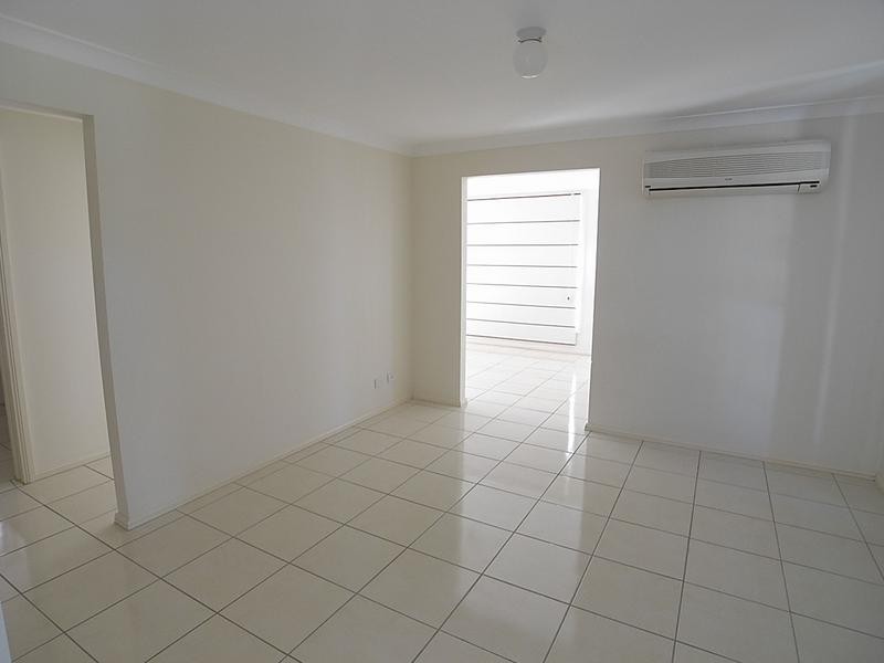 1/9 Lou Fisher Pl, Muswellbrook NSW 2333