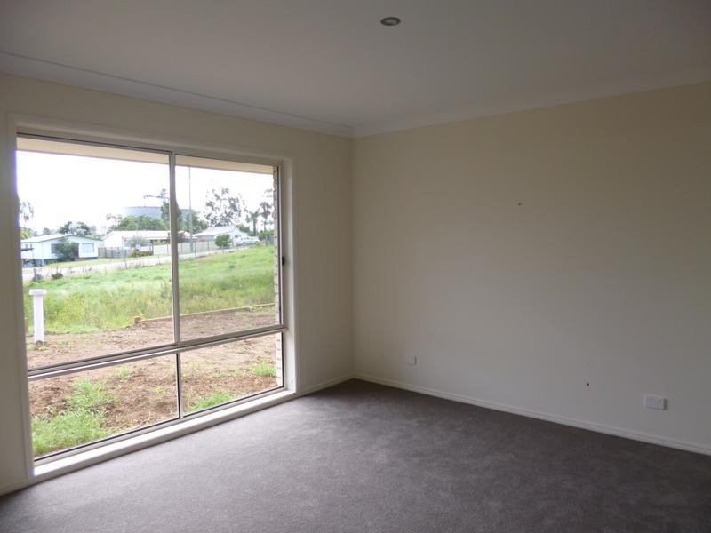 64 St Andrews Street, Aberdeen NSW 2336