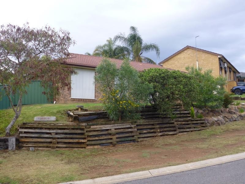 9 Peppermint Rd, Muswellbrook NSW 2333