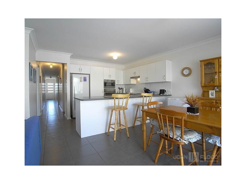 2/21 Bimbadeen Drive, Muswellbrook NSW 2333