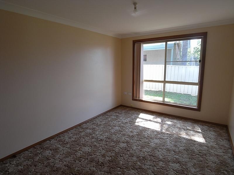 2/22 Honey Suckle Crescent, Scone NSW 2337