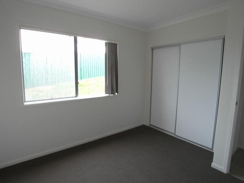 16a & b Chivers Cct, Muswellbrook NSW 2333