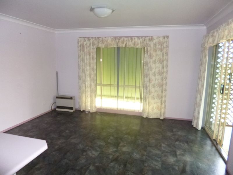 12 Claret Ave, Muswellbrook NSW 2333