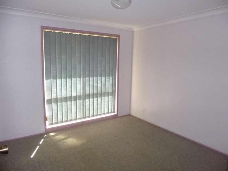 12 Claret Ave, Muswellbrook NSW 2333