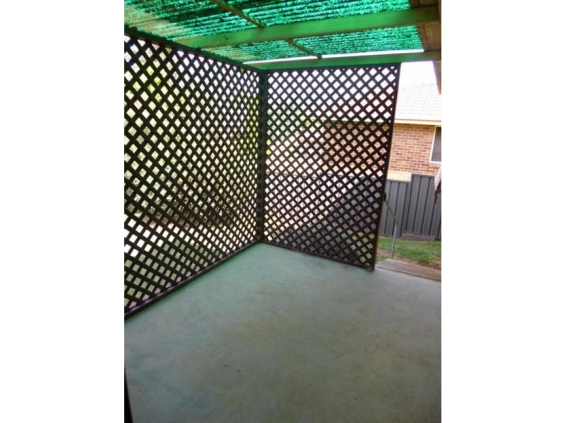 12 Claret Ave, Muswellbrook NSW 2333