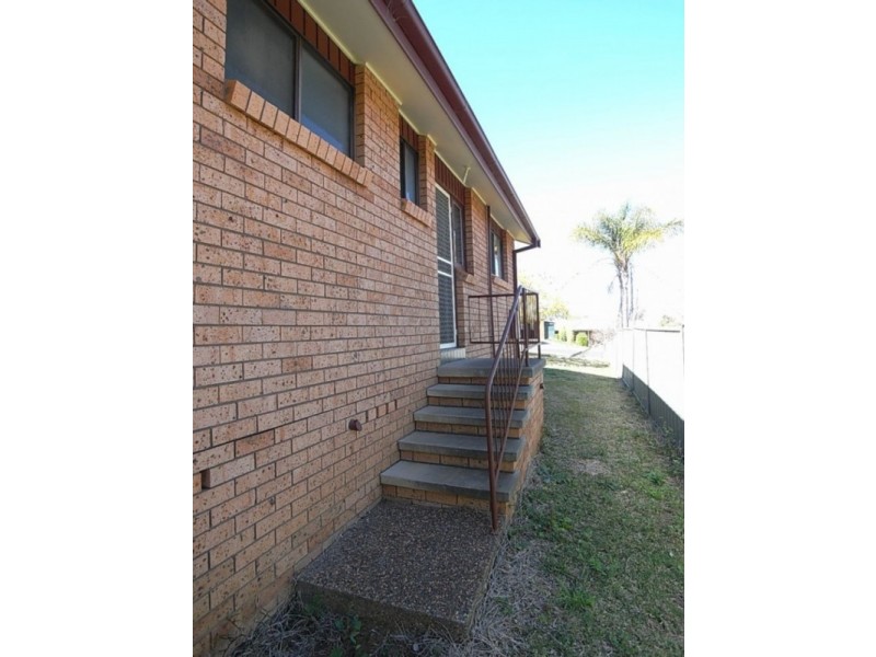 1/96 Bedford Street, Aberdeen NSW 2336