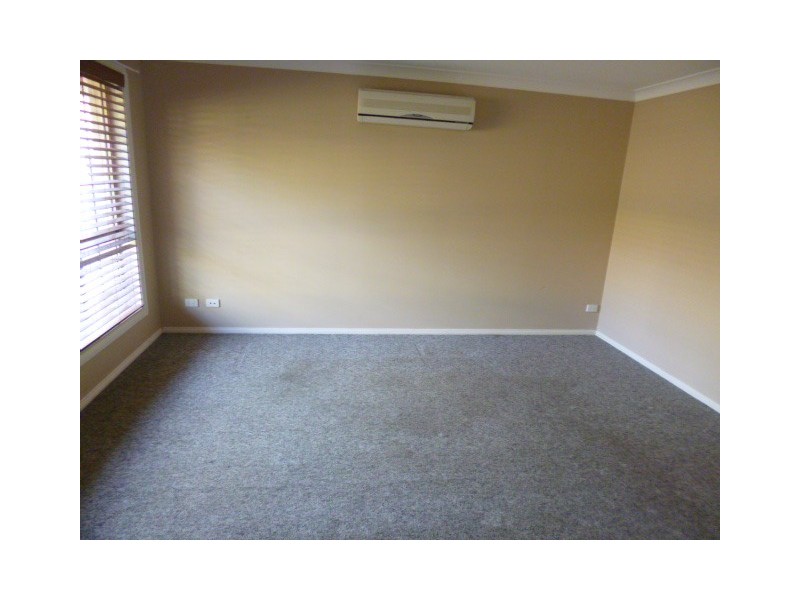 4 Bloodwood Rd, Muswellbrook NSW 2333