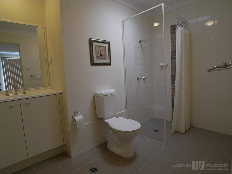 9/15 Lofberg Circuit, Muswellbrook NSW 2333