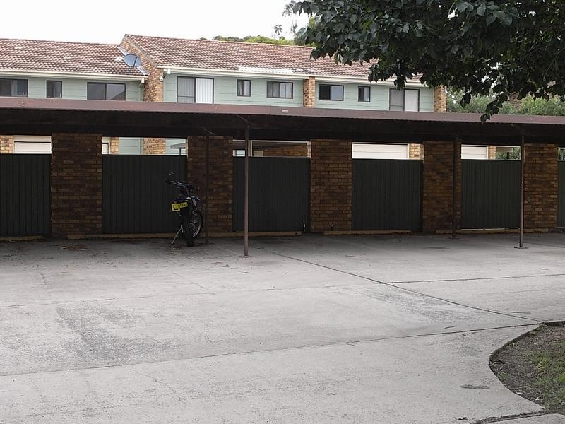 10/1 McClintock Drive, Muswellbrook NSW 2333