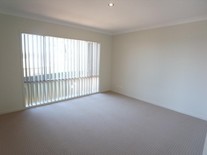 16a Chivers Circuit, Muswellbrook NSW 2333