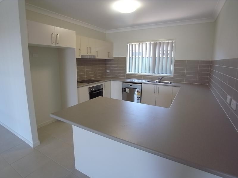 16a Chivers Circuit, Muswellbrook NSW 2333