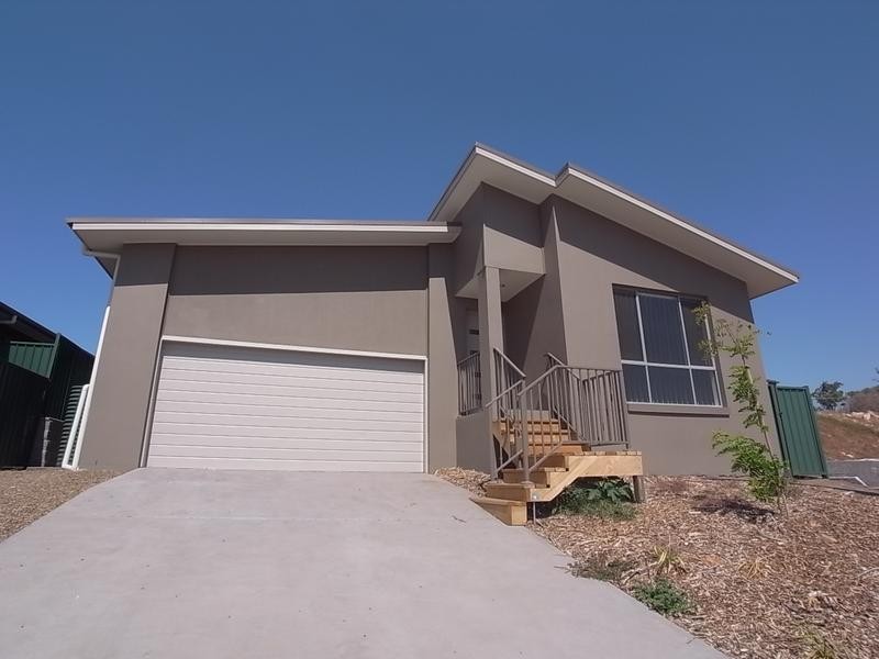 16b Chivers Circuit, Muswellbrook NSW 2333