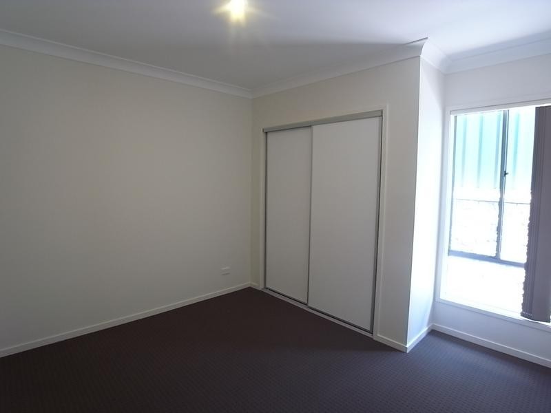 16b Chivers Circuit, Muswellbrook NSW 2333
