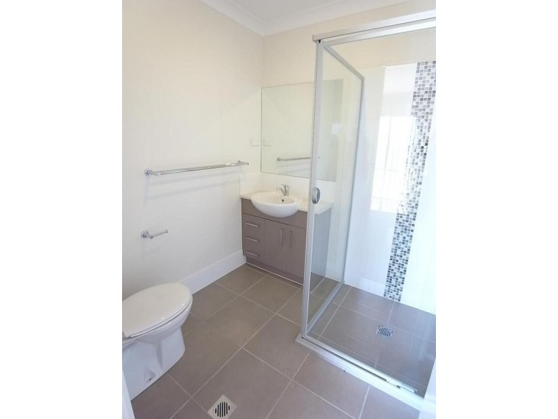 16b Chivers Circuit, Muswellbrook NSW 2333