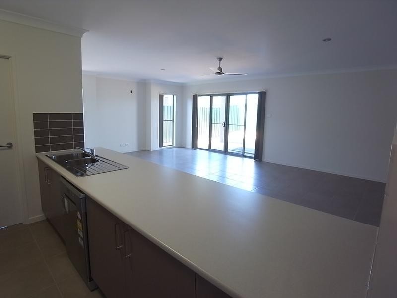 16b Chivers Circuit, Muswellbrook NSW 2333
